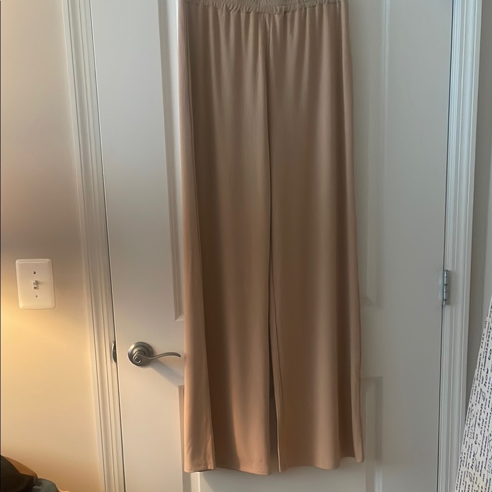 Elegant Tan Wide-Leg Pants